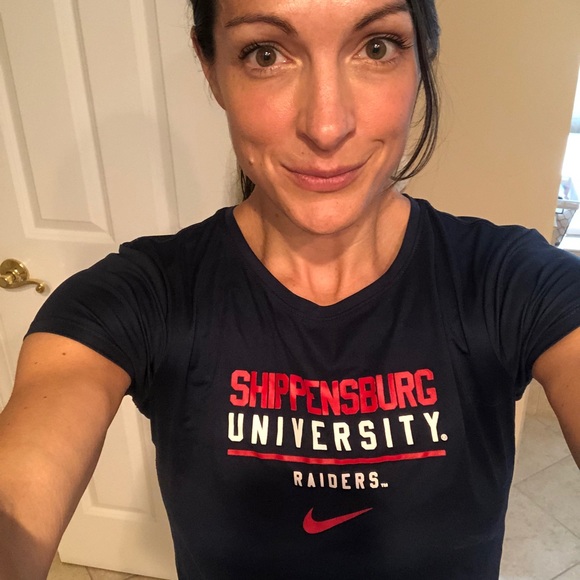 Meet your Posher, Lynn - Picture 1 of 2